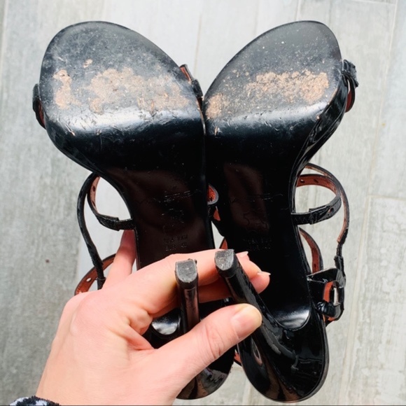 Via Spiga Patent Leather Strap Eyelet Heel Sandals - Picture 9 of 9